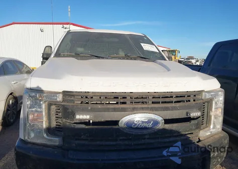 2019 Ford F-250 Xl из США, поврежденный, VIN 1FT7X2B66KEE42021